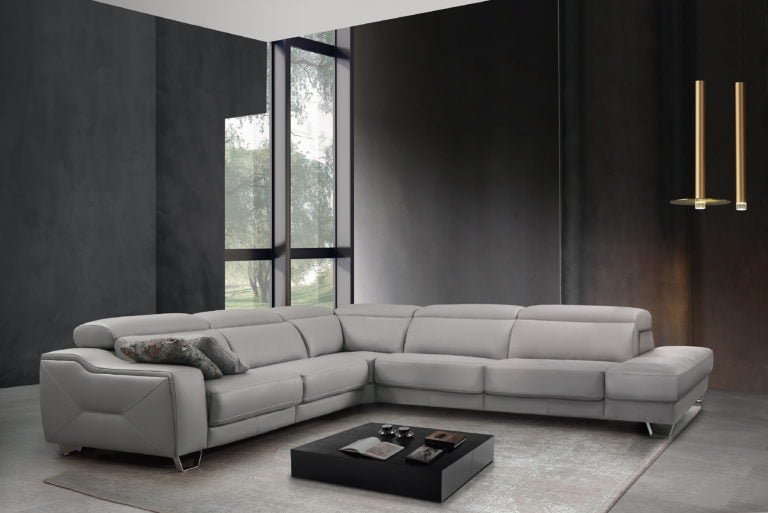 Sofá Pedro Ortiz Modelo Cinthia