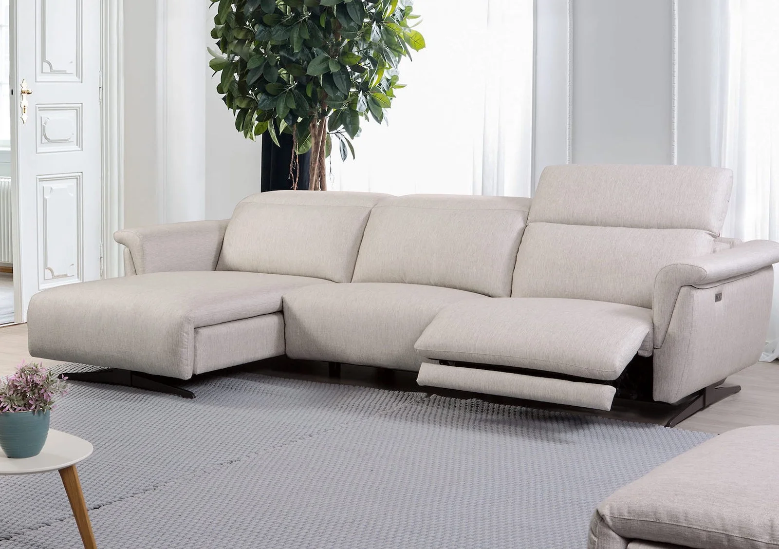 Pedro Ortiz Ingrid Sofa: Timeless Elegance